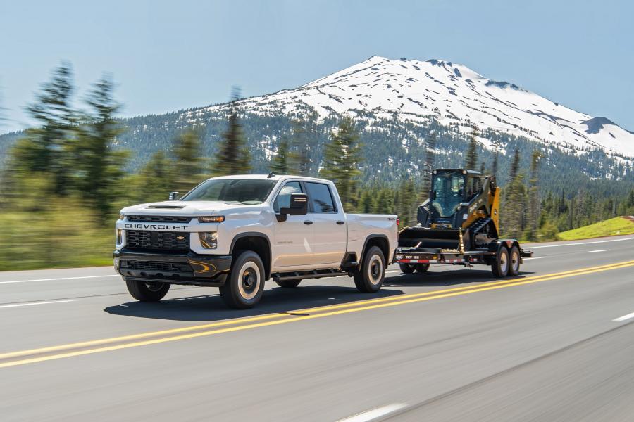  Chevrolet Silverado 2500 HD Custom Crew Cab 2019 года  (фото 3 из 40)